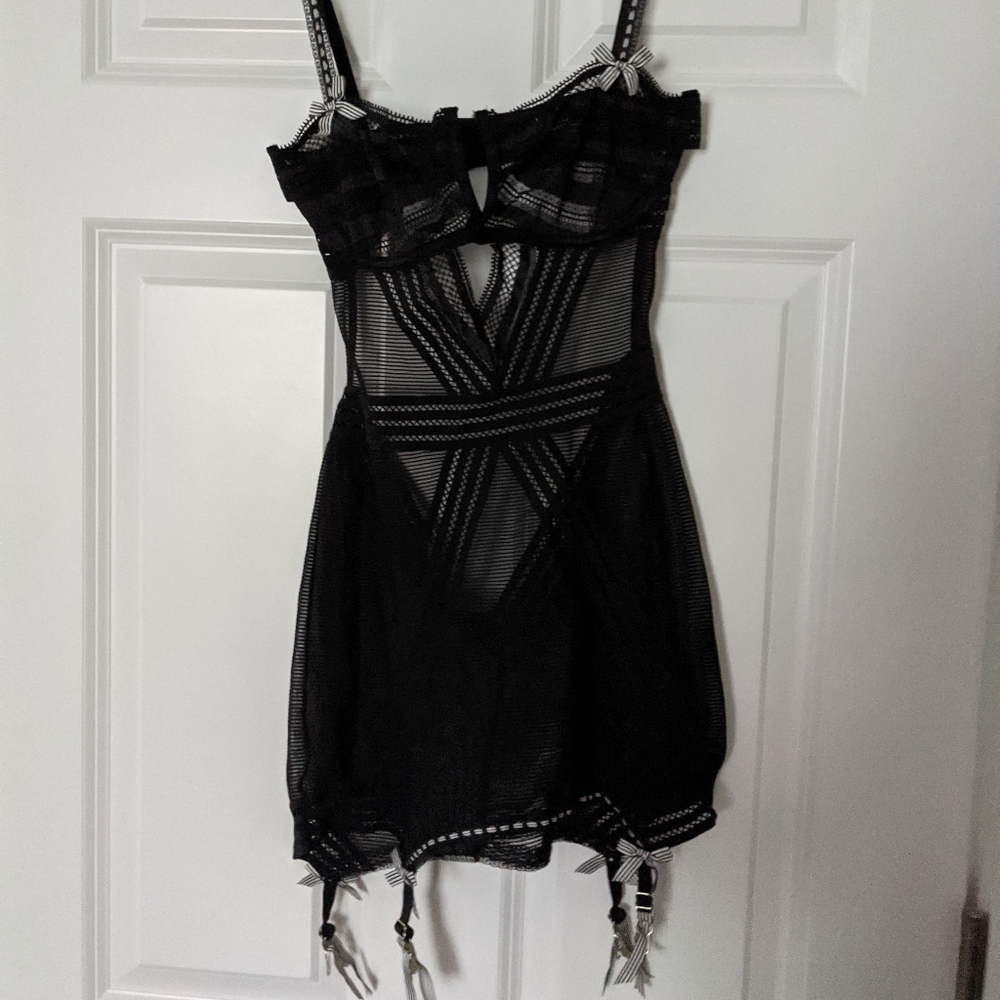 Victoria's Secret 34C Sexy Lingerie with Garter